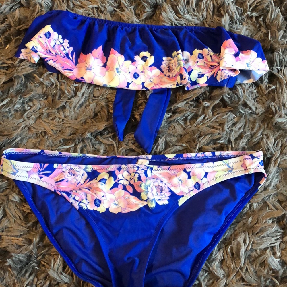 Bathing suit
